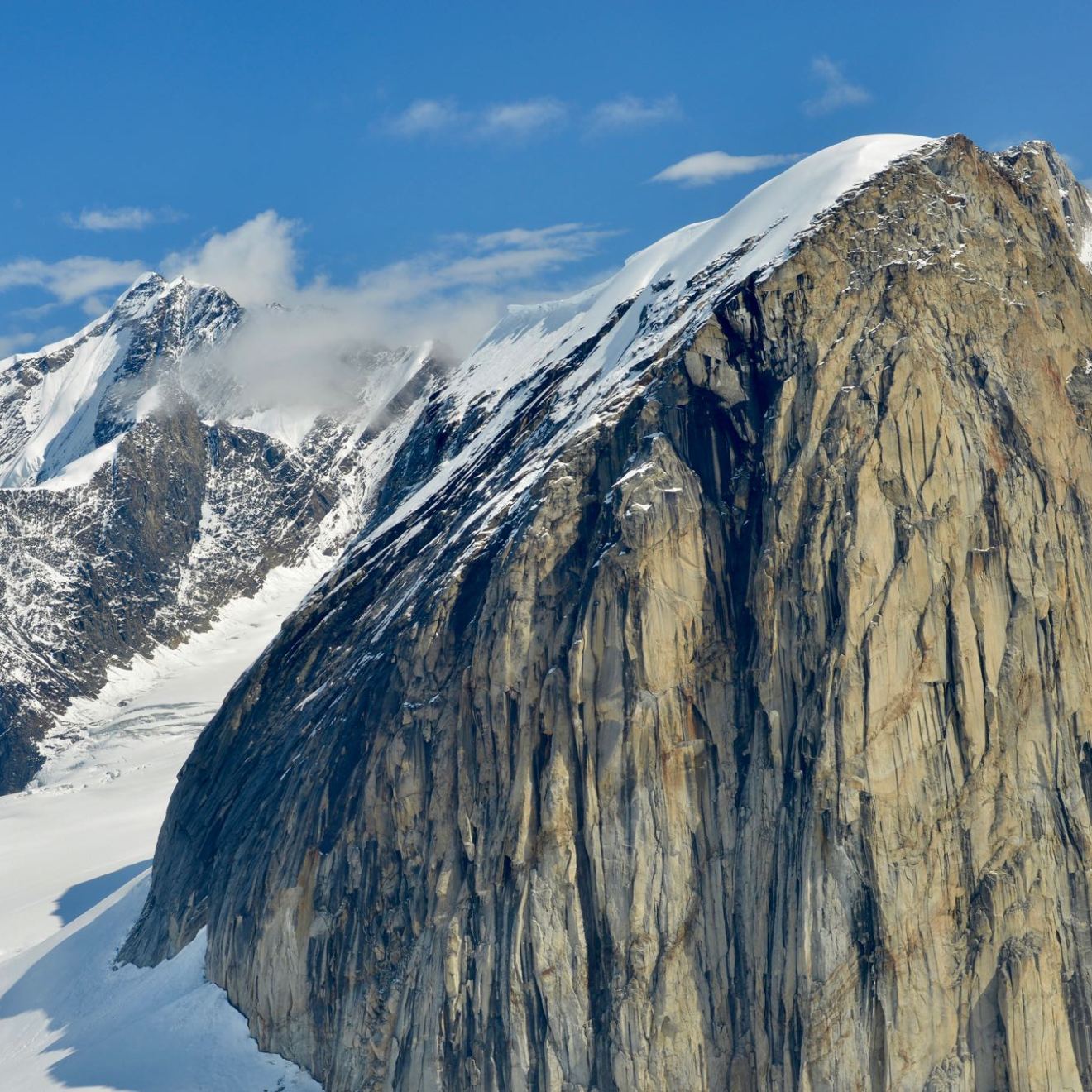 a snow covered mountain